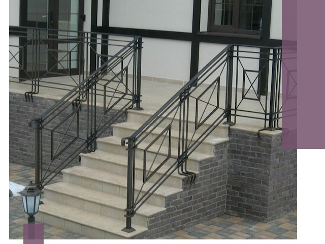 Перила для крыльца в Протвине — монтаж, изготовление и установка