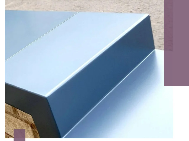 Крышки на парапет в Протвине: изготовление и монтаж под ключ